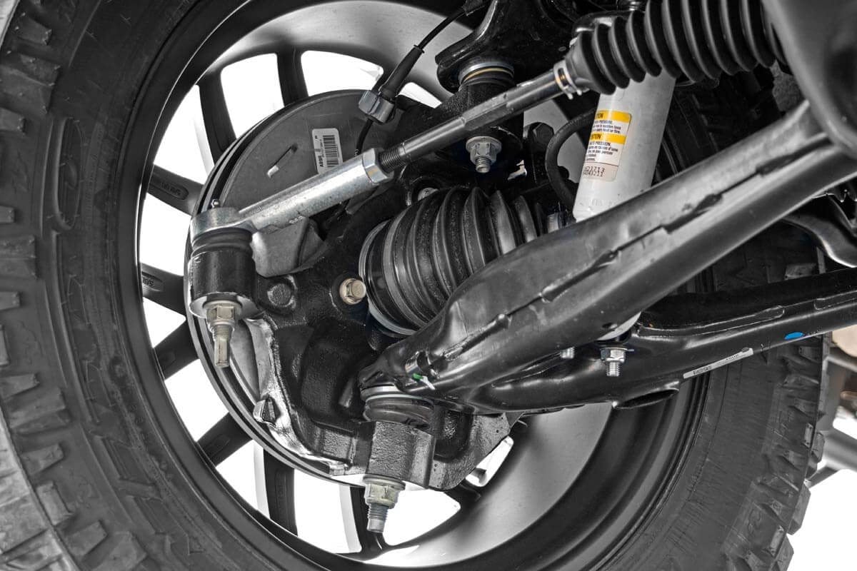 3.5 Inch Lift Kit | Cast Steel LCA | Chevrolet Silverado/GMC Sierra 1500 | 2007-2013 | Rough Country | 11930 - Image 2
