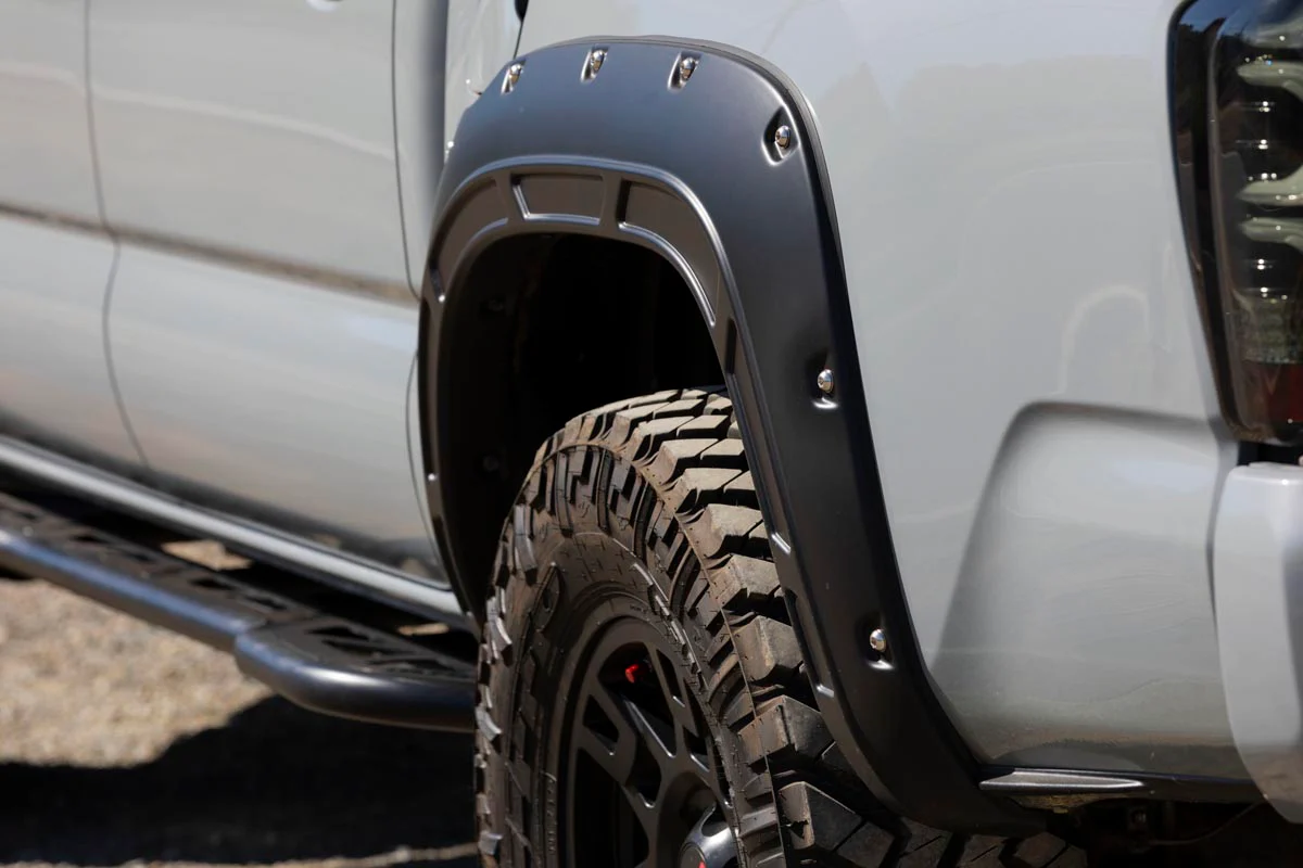 Defender Pocket Fender Flare | Toyota Tacoma 2WD/4WD | 2016-2022 | Rough Country | A-T11621 - Image 5