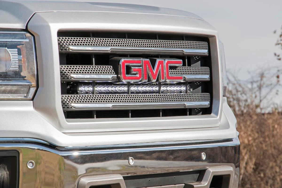 LED Light | Behind Grille Mount | 30" Chrome Single Row | Chevrolet Silverado/GMC Sierra 1500 | 2014-2018 | Rough Country | 70625 - Image 5